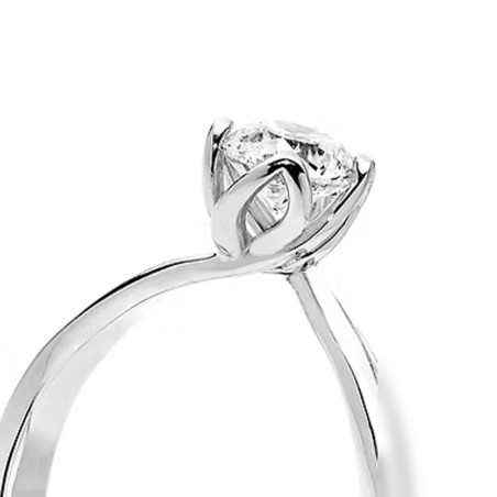 Anello solitario Petali Comete in oro e diamanti