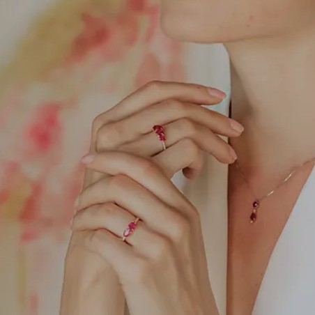 18 kt rose gold Comete ring with rubies and diamonds