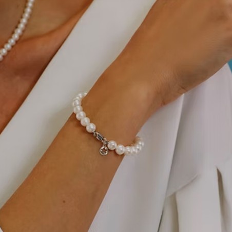 18kt white gold Comete bracelet with cultured pearls
