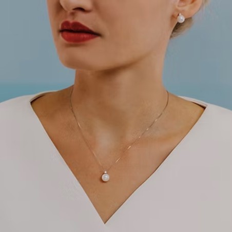 18kt white gold Comete necklace with cultured pearl and diamond