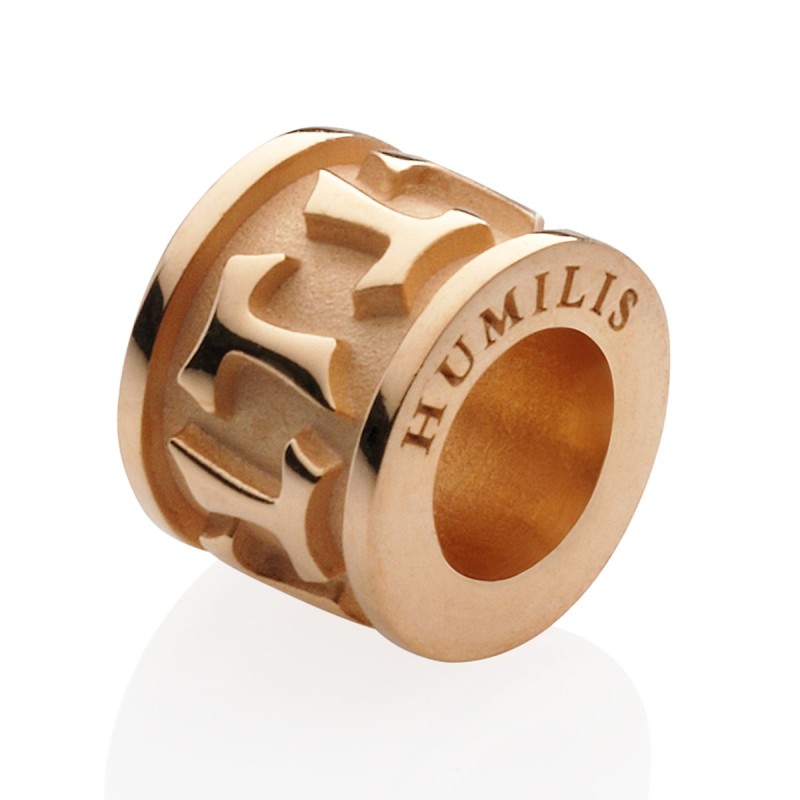 Gold classic collection pendant
