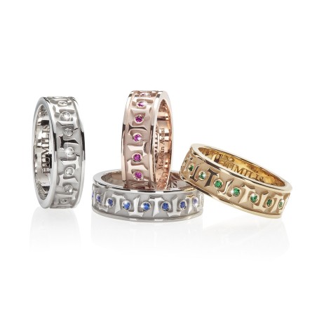Anello collezione Classica Canticum croce Tau francescana in oro con pietre