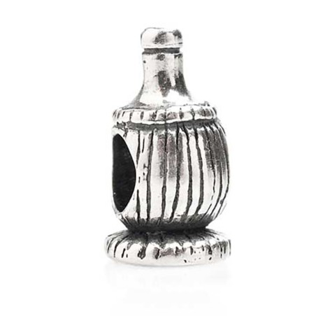 Tedora Italy charm fiasco of wine bottle